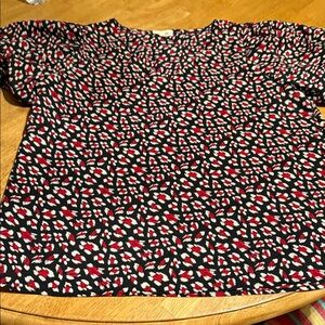 eesome Black Red White Patterned Short Sleeve Blouse